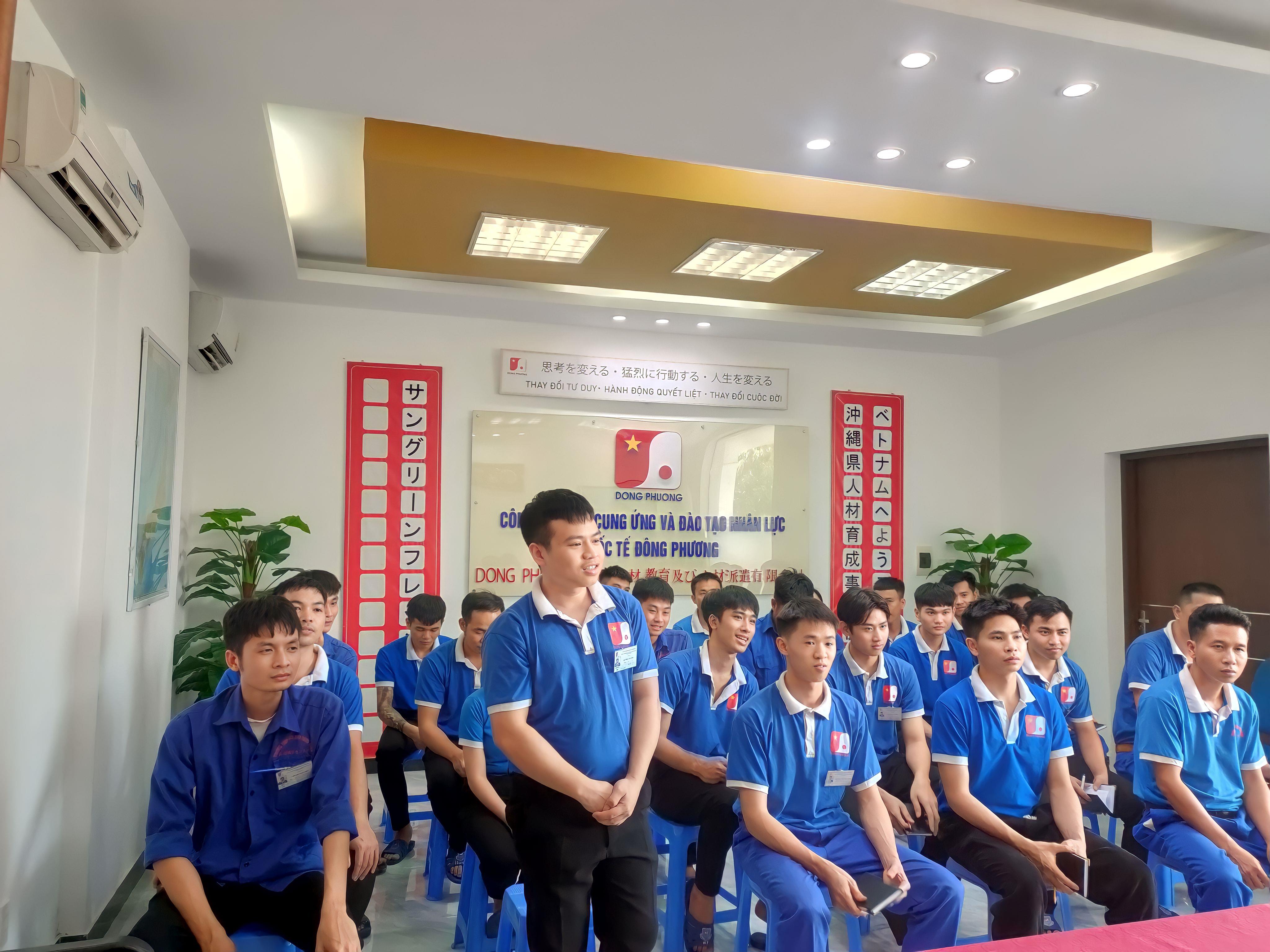 Gặp gỡ giữa Giám đốc và các bạn TTS đỗ phỏng vấn