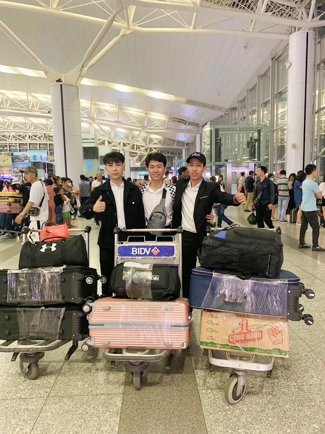 Xuất cảnh ngày 15.04.2024