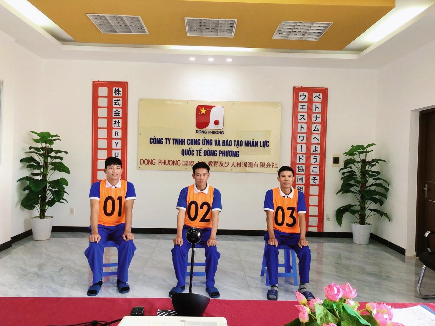 Phỏng vấn đơn hàng Thao tác máy xây dựng làm đường tháng 11